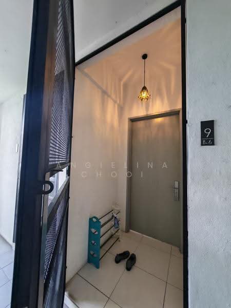 Kondominium untuk Disewa di Oasis - Angielina Chooi - Entrance - PropertyGuru.com.my