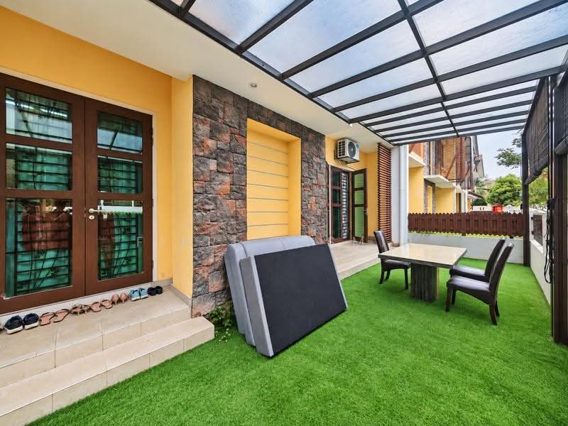 Rumah Bandar untuk Dijual di Bandar Tun Hussein Onn (Cheras) - Fikri Yasmin - Exterior - PropertyGuru.com.my