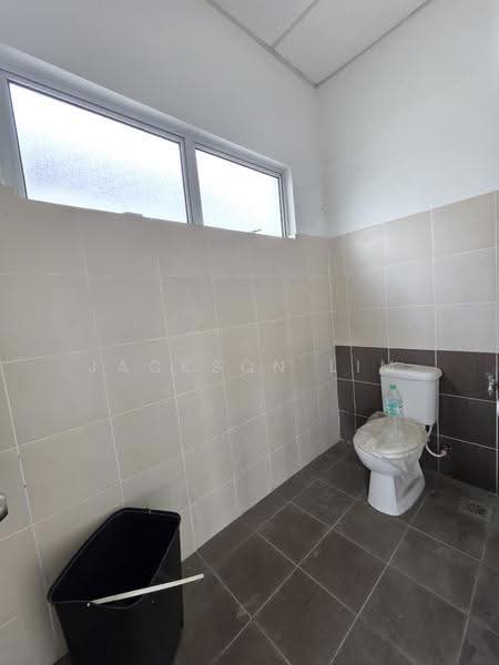 Kedai untuk Disewa di Taman Megah Ria (Masai) - Jackson Lim - Bathroom - PropertyGuru.com.my
