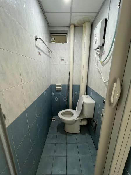 Apartment for Rent at University Place (Plaza Ivory) - Cheau Chie Ooi - Bathroom - PropertyGuru.com.my