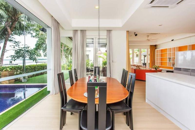 Bungalow House for Sale in Klang (Selangor) - Suen Ng - Dining Room - PropertyGuru.com.my