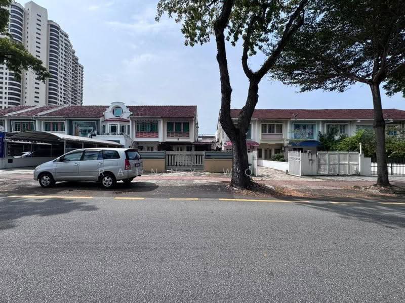 2-storey Terraced House for Sale in Pulau Tikus (Penang) - Rainny Wong - Exterior - PropertyGuru.com.my
