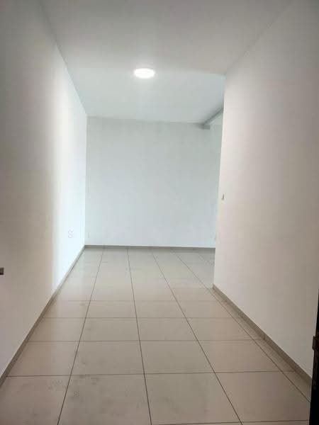 Kondominium untuk Dijual di Prominence - Stephy Tan - Corridor - PropertyGuru.com.my