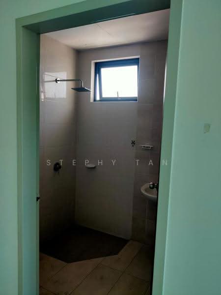 Kondominium untuk Dijual di Prominence - Stephy Tan - Bathroom - PropertyGuru.com.my
