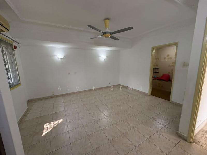 Rumah Banglo untuk Dijual di SS 3, Taman Universiti (Petaling Jaya) - Alvin Seah - Living Room - PropertyGuru.com.my