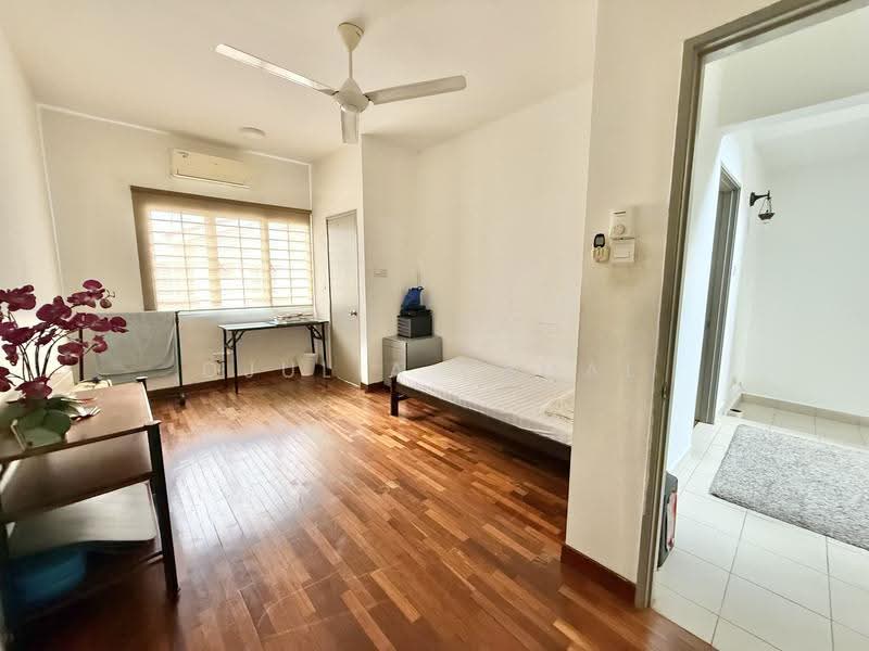 2.5-storey Terraced House for Sale in Bandar Baru Bangi (Selangor) - DJULIA JAMAL - Bedroom - PropertyGuru.com.my