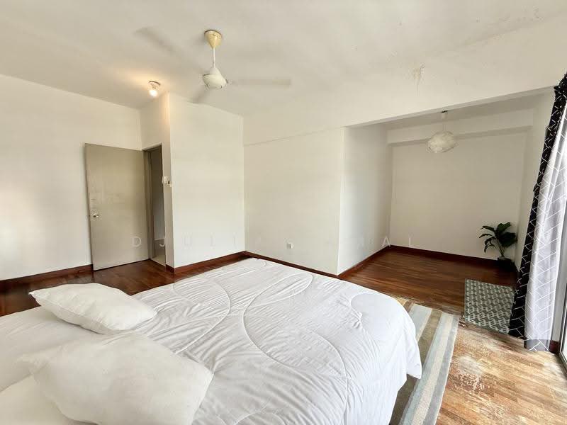 2.5-storey Terraced House for Sale in Bandar Baru Bangi (Selangor) - DJULIA JAMAL - Bedroom - PropertyGuru.com.my