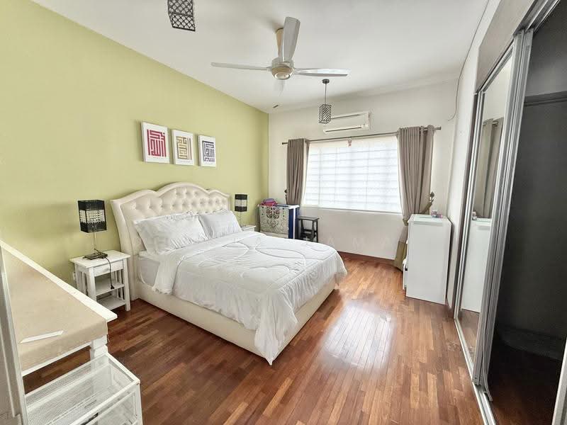 2.5-storey Terraced House for Sale in Bandar Baru Bangi (Selangor) - DJULIA JAMAL - Bedroom - PropertyGuru.com.my