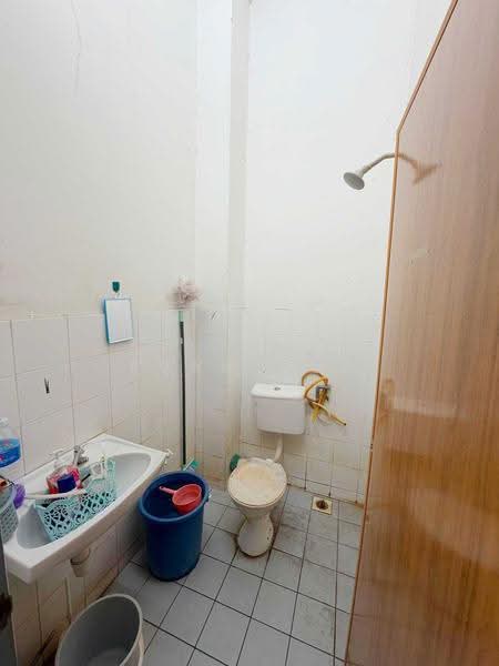 2-storey Terraced House for Sale in Saujana Puchong (Puchong) - Evan Goh - Bathroom - PropertyGuru.com.my