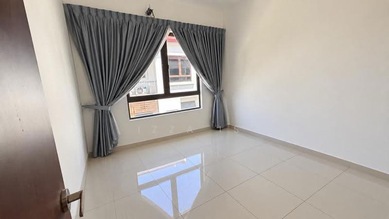 Terraced House for Rent in Setia Safiro (Cyberjaya) - Izza Is - Living Room - PropertyGuru.com.my