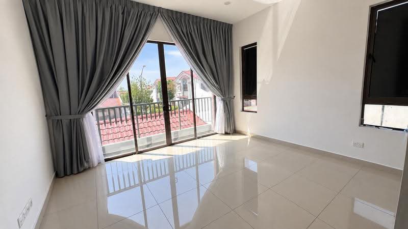 Terraced House for Rent in Setia Safiro (Cyberjaya) - Izza Is - Balcony - PropertyGuru.com.my