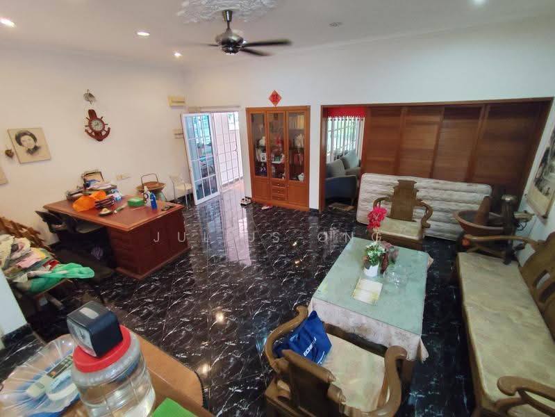 2.5-storey Terraced House for Sale in SS2 (Petaling Jaya) - Julius Ong - Living Room - PropertyGuru.com.my