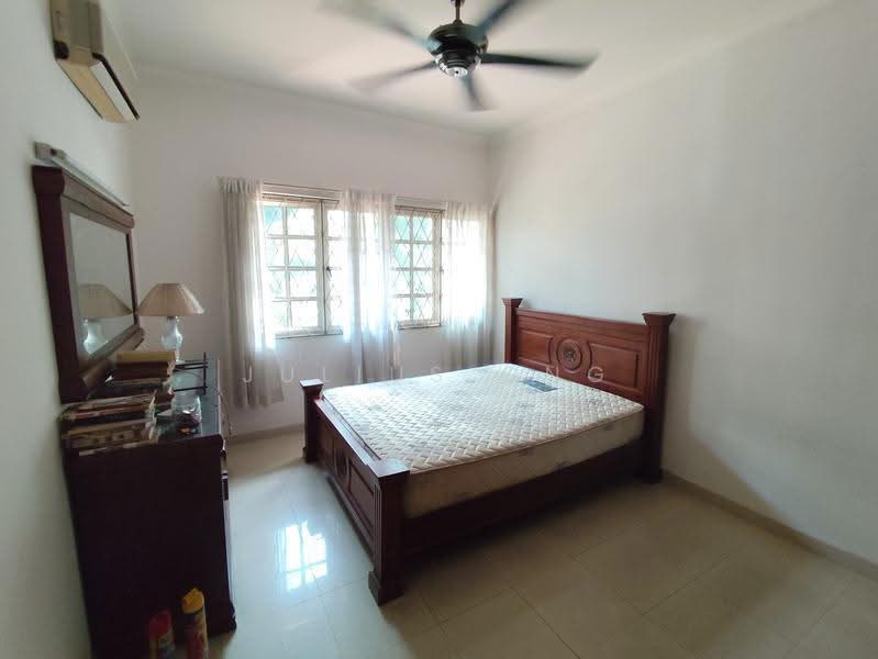 2.5-storey Terraced House for Sale in SS2 (Petaling Jaya) - Julius Ong - Bedroom - PropertyGuru.com.my