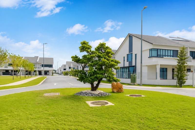 Rumah Teres 2-Tingkat untuk Dijual di Cyberjaya (Selangor) - Jared Wong - PropertyGuru.com.my