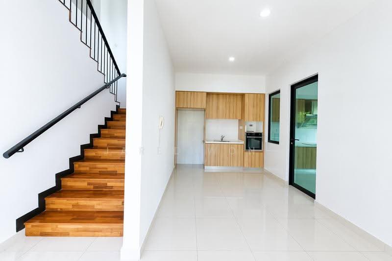 Semi-Detached House for Rent in Cyberjaya (Selangor) - Jared Wong - Kitchen - PropertyGuru.com.my