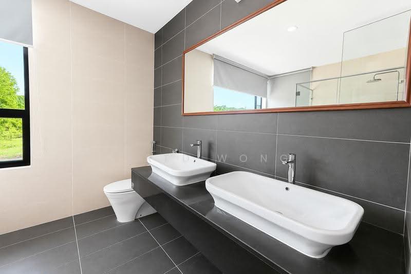 Semi-Detached House for Rent in Cyberjaya (Selangor) - Jared Wong - Bathroom - PropertyGuru.com.my