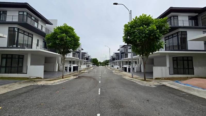 Semi-Detached House for Sale in Presint 12 (Putrajaya) - Johanizam Mustakim - Exterior - PropertyGuru.com.my