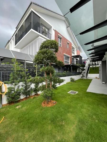 Rumah Berkembar untuk Dijual di Seremban (Negeri Sembilan) - Marcus Yeow - Exterior - PropertyGuru.com.my