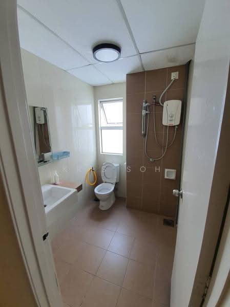 Kondominium untuk Disewa di The iResidence - Kris Soh - Bathroom - PropertyGuru.com.my