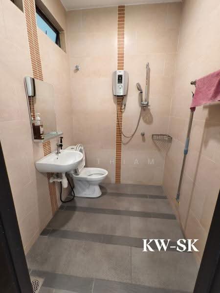 2-storey Terraced House for Sale in Kemuning Utama (Shah Alam) - SK Thiam - Bathroom - PropertyGuru.com.my