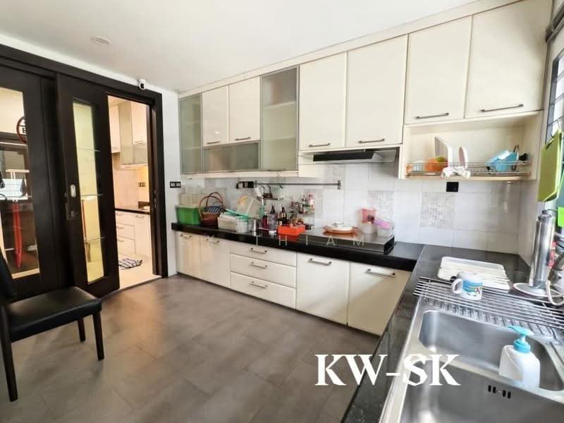 2-storey Terraced House for Sale in Kemuning Utama (Shah Alam) - SK Thiam - Kitchen - PropertyGuru.com.my