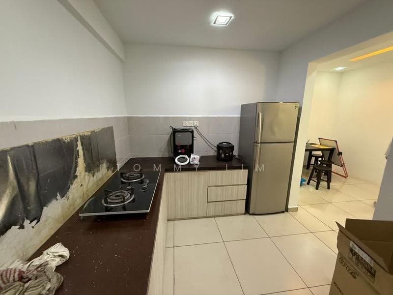 Apartment for Rent at Zennith Suites (Pangsapuri Kebun Teh) - Tommy Lim - Kitchen - PropertyGuru.com.my