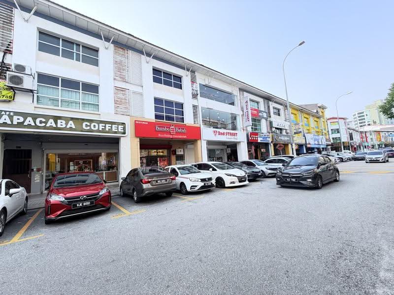 Shop for Rent in Bandar Sri Permaisuri (Cheras) - Amber Lai - Exterior - PropertyGuru.com.my