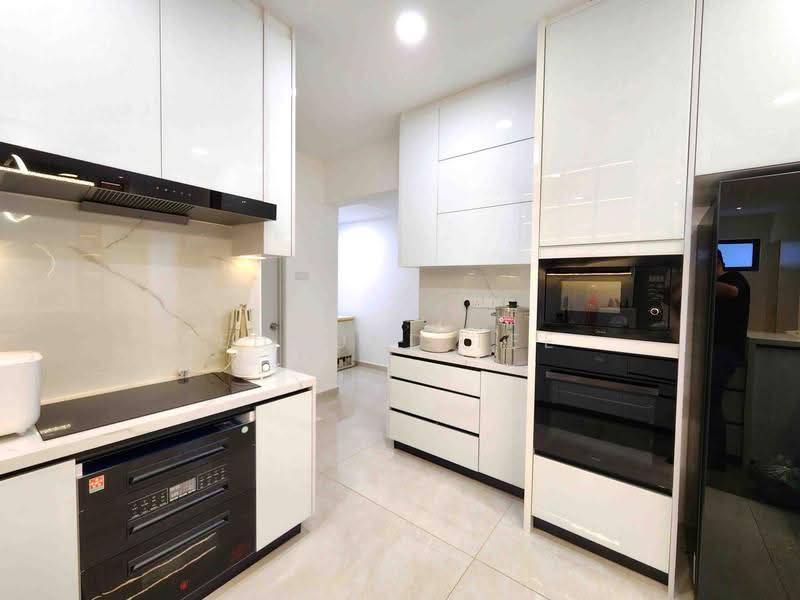 Semi-Detached House for Sale in Lake Fields (Sungai Besi) - Edmund Lee - Kitchen - PropertyGuru.com.my