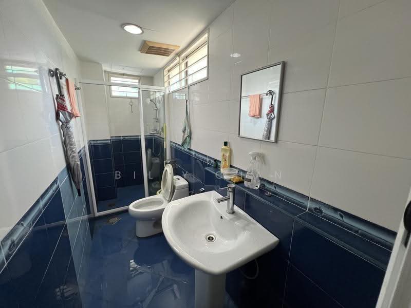Semi-Detached House for Sale in Taman Overseas Union (Taman Oug) (Jalan Klang Lama (Old Klang Road)) - Billy Chan - Bathroom - PropertyGuru.com.my