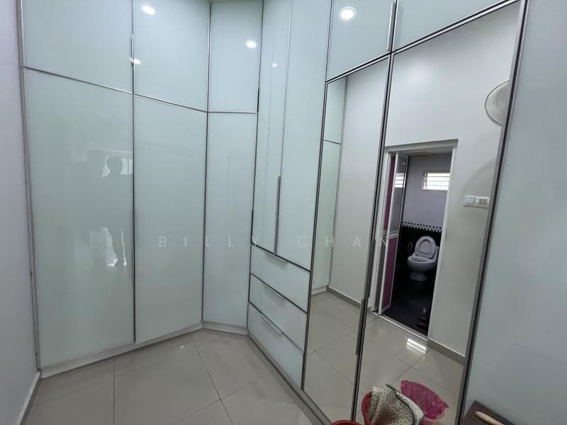 Semi-Detached House for Sale in Taman Overseas Union (Taman Oug) (Jalan Klang Lama (Old Klang Road)) - Billy Chan - Bathroom - PropertyGuru.com.my