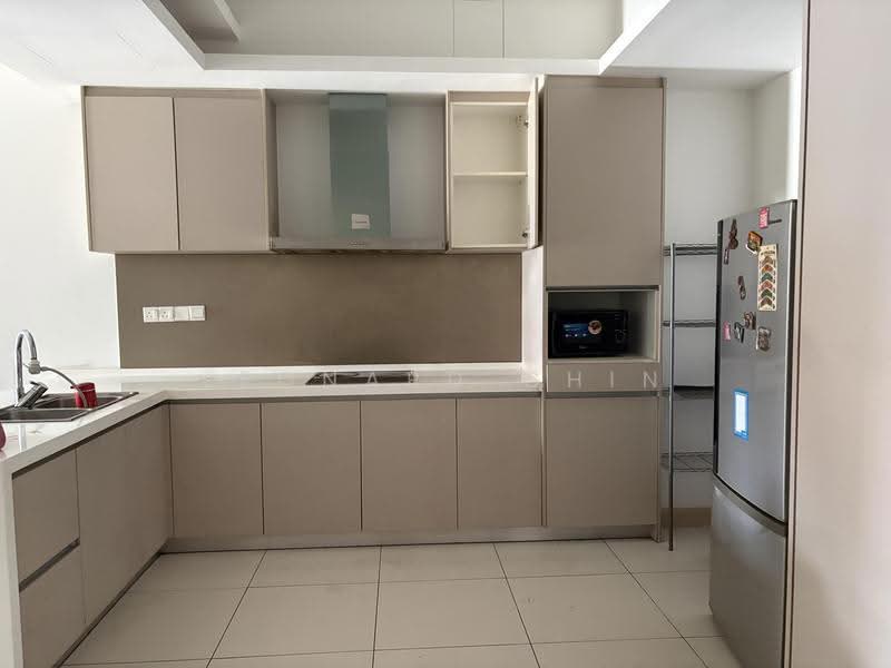 Service Residence for Sale at Suasana Bukit Ceylon / Raja Chulan Residences - Leonard Chin - Kitchen - PropertyGuru.com.my