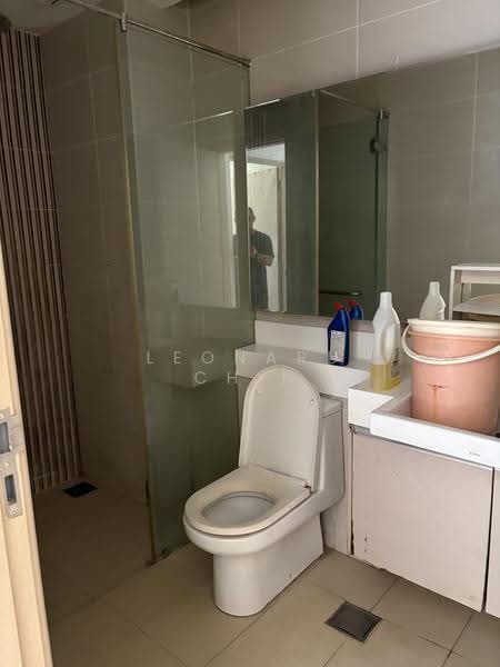 Service Residence for Sale at Suasana Bukit Ceylon / Raja Chulan Residences - Leonard Chin - Bathroom - PropertyGuru.com.my
