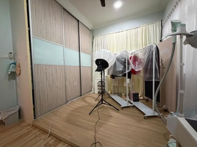 Semi-Detached House for Sale in Taman Kulai Utama (Kulai) - Claire Lai - Bedroom - PropertyGuru.com.my