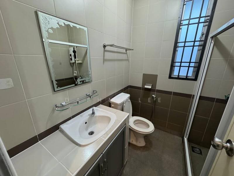 Rumah Teres 2-Tingkat untuk Disewa di Taman Desa Tebrau (Tebrau) - Daphne Lee - Bathroom - PropertyGuru.com.my