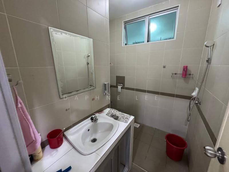 Rumah Teres 2-Tingkat untuk Disewa di Taman Desa Tebrau (Tebrau) - Daphne Lee - Bathroom - PropertyGuru.com.my