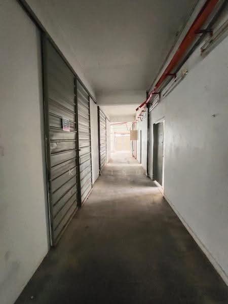 Gudang untuk Dijual di Seksyen 27 (Shah Alam) - Ewat Khairul - Corridor - PropertyGuru.com.my