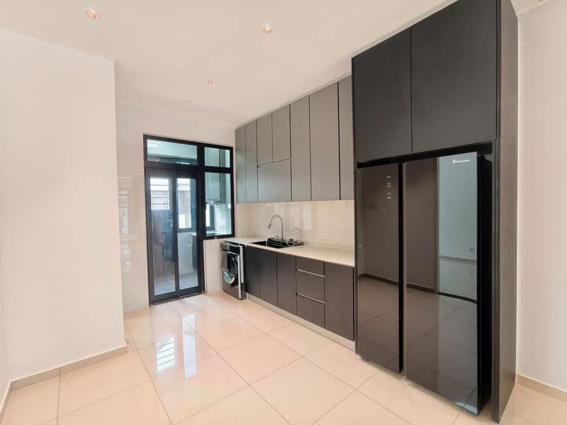 2-storey Terraced House for Sale in Setia Eco Gardens (Gelang Patah) - Janice . - Kitchen - PropertyGuru.com.my