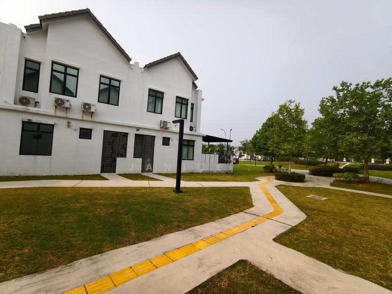 2-storey Terraced House for Sale in Setia Eco Gardens (Gelang Patah) - Janice . - Exterior - PropertyGuru.com.my