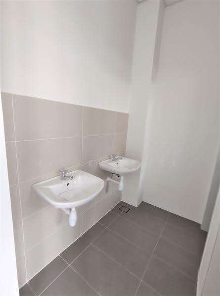 Shop / Office for Rent in Telok Panglima Garang (Selangor) - Michelle Lee - Bathroom - PropertyGuru.com.my