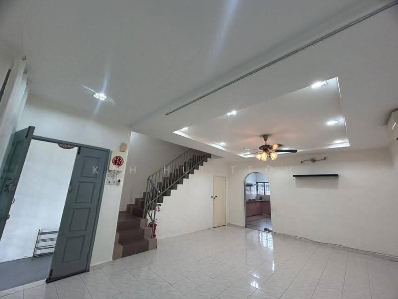 Rumah Teres untuk Disewa di Bukit Mertajam (Penang) - Kah Hui Teoh - Living Room - PropertyGuru.com.my