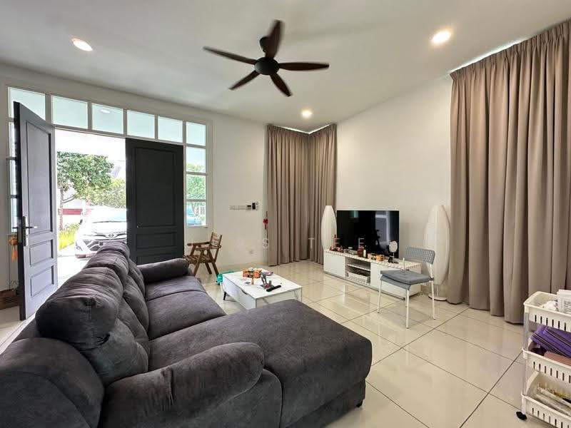 Semi-Detached House for Rent in Setia Eco Park (Setia Alam) - Jess Tee - Living Room - PropertyGuru.com.my
