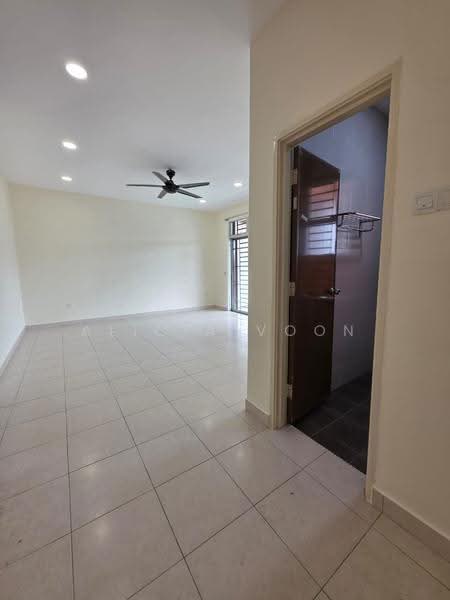 2-storey Terraced House for Rent in Taman Bestari Indah (Ulu Tiram) - Alicia Voon - Living Room - PropertyGuru.com.my