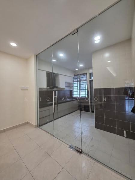 2-storey Terraced House for Rent in Taman Bestari Indah (Ulu Tiram) - Alicia Voon - Kitchen - PropertyGuru.com.my