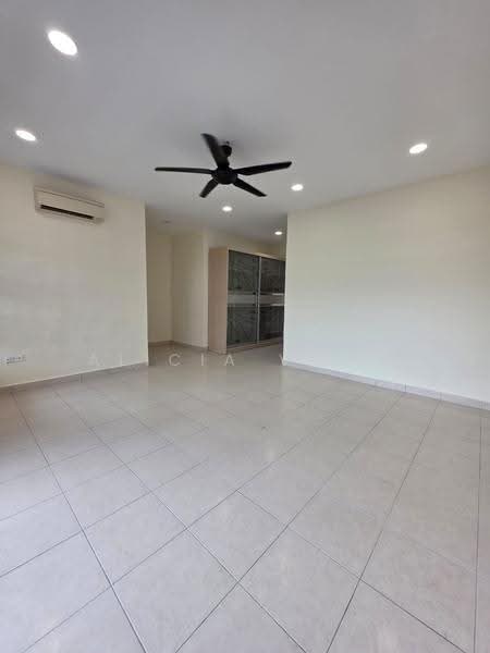 2-storey Terraced House for Rent in Taman Bestari Indah (Ulu Tiram) - Alicia Voon - Living Room - PropertyGuru.com.my