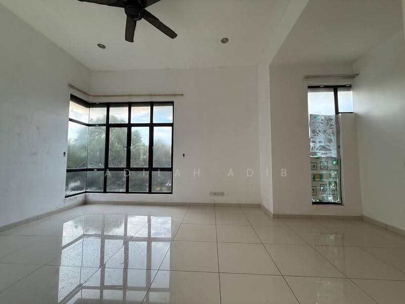 Rumah Berkembar untuk Dijual di Setia Ecohill (Semenyih) - Adilah Adib - Living Room - PropertyGuru.com.my