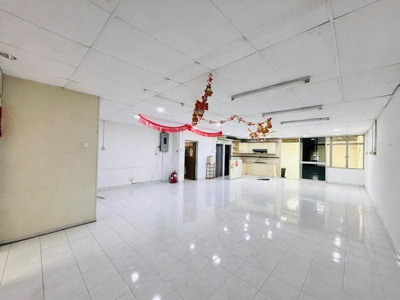 Factory for Rent in Port Klang (Pelabuhan Klang) (Selangor) - Elaine Tan - Kitchen - PropertyGuru.com.my