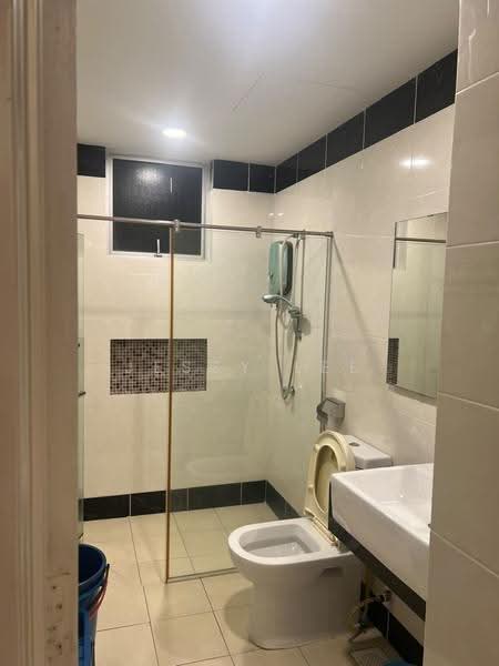 Kondominium untuk Disewa di Platinum Hill PV 8 - Jessy Lee - Bathroom - PropertyGuru.com.my