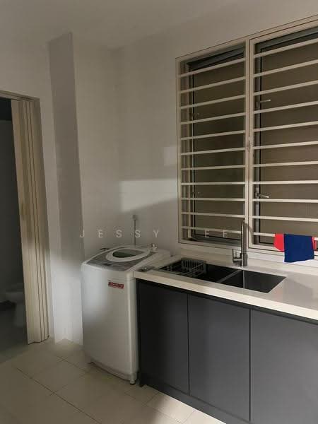 Kondominium untuk Disewa di Platinum Hill PV 8 - Jessy Lee - Kitchen - PropertyGuru.com.my