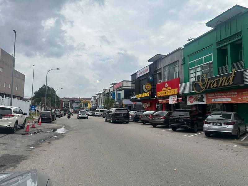 Shop / Office for Sale in Bandar Indahpura (Kulai) - Jeff Toh - PropertyGuru.com.my