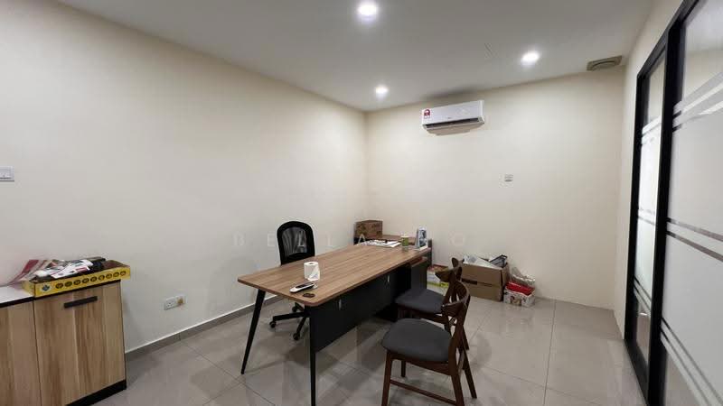 Shop for Sale in Taman Lagenda Putra (Kulai) - Bella Ho - Interior - PropertyGuru.com.my